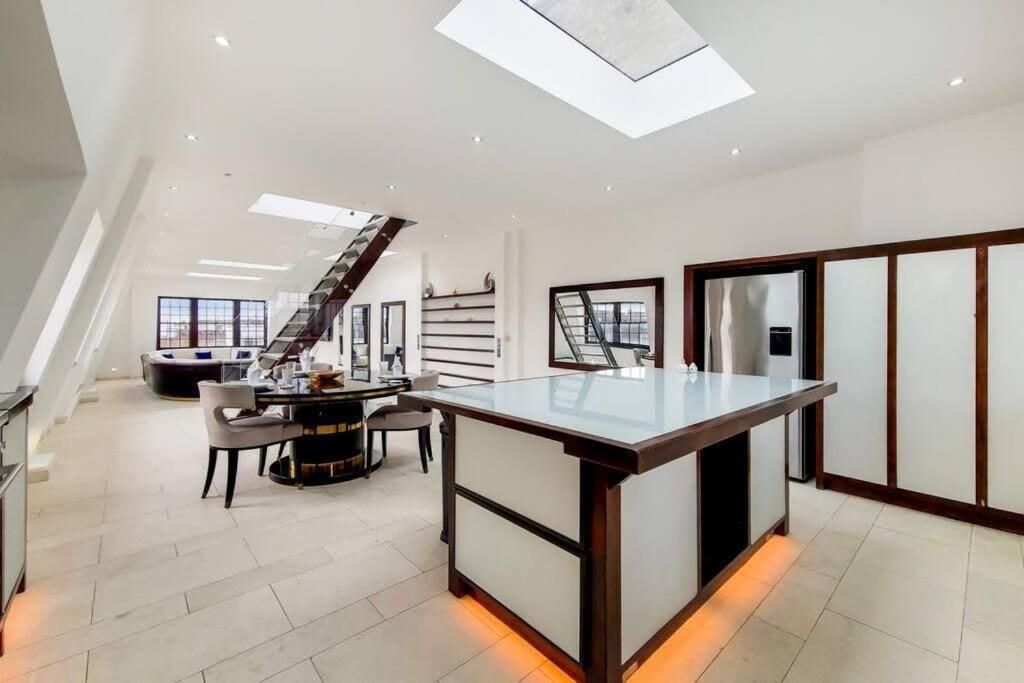 Belgravia Residences Apartment *