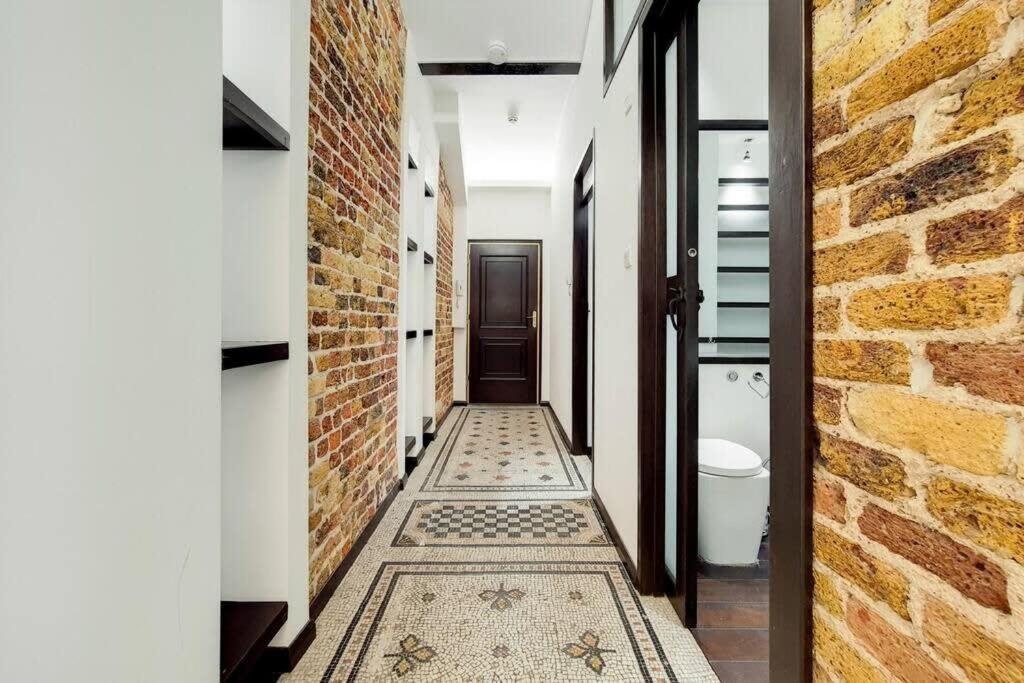 Belgravia Residences Apartment *