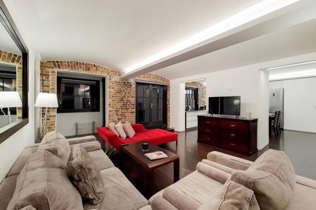 Belgravia Residences Apartment *